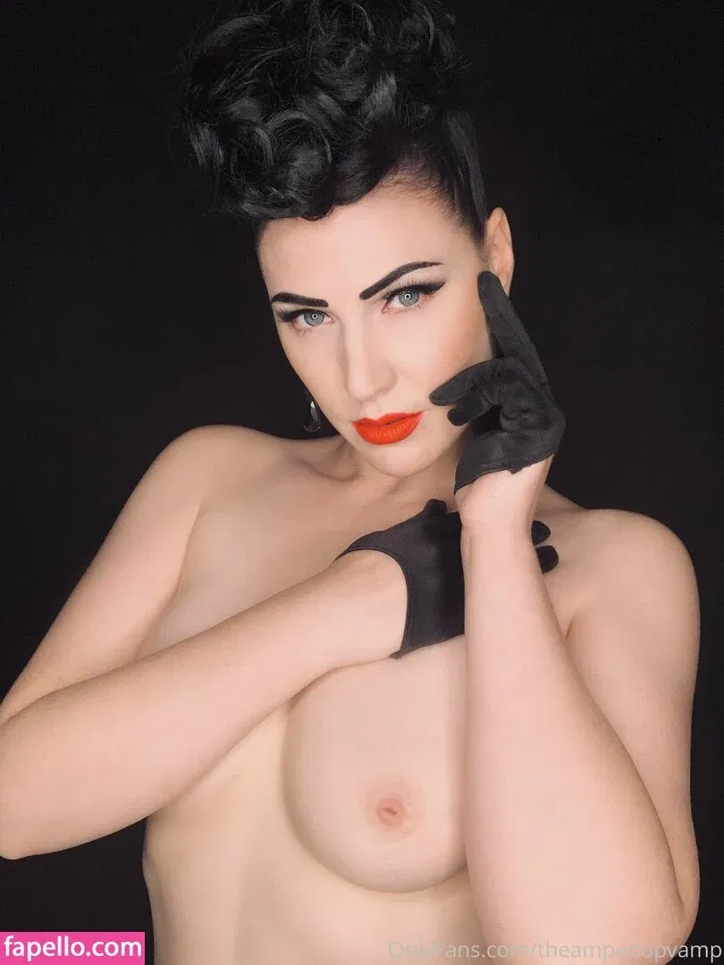 theampedupvamp Onlyfans Photo Gallery 