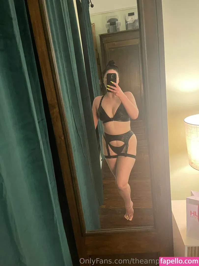 theampedupvamp Onlyfans Photo Gallery 