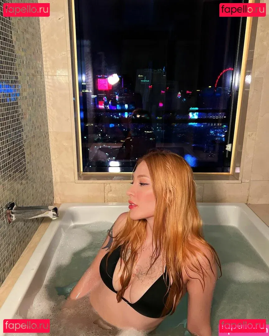 Gabriela Zambrozuski Onlyfans Photo Gallery 