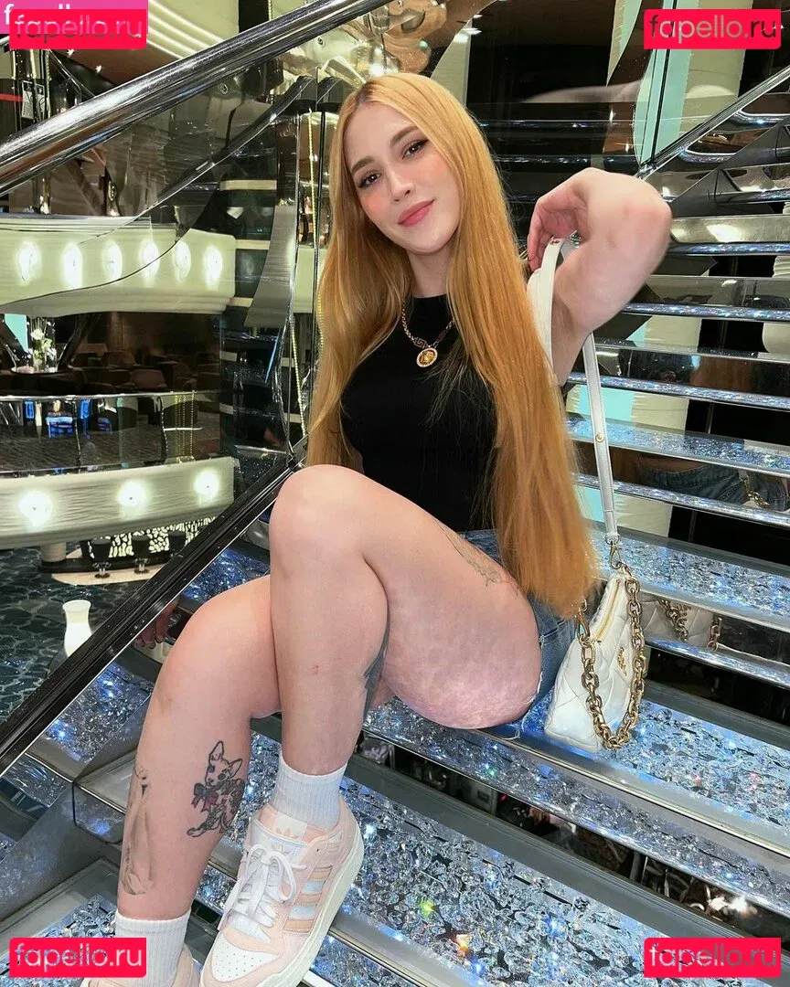 Gabriela Zambrozuski Onlyfans Photo Gallery 