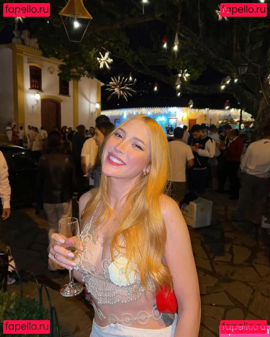 Gabriela Zambrozuski Onlyfans Photo Gallery 