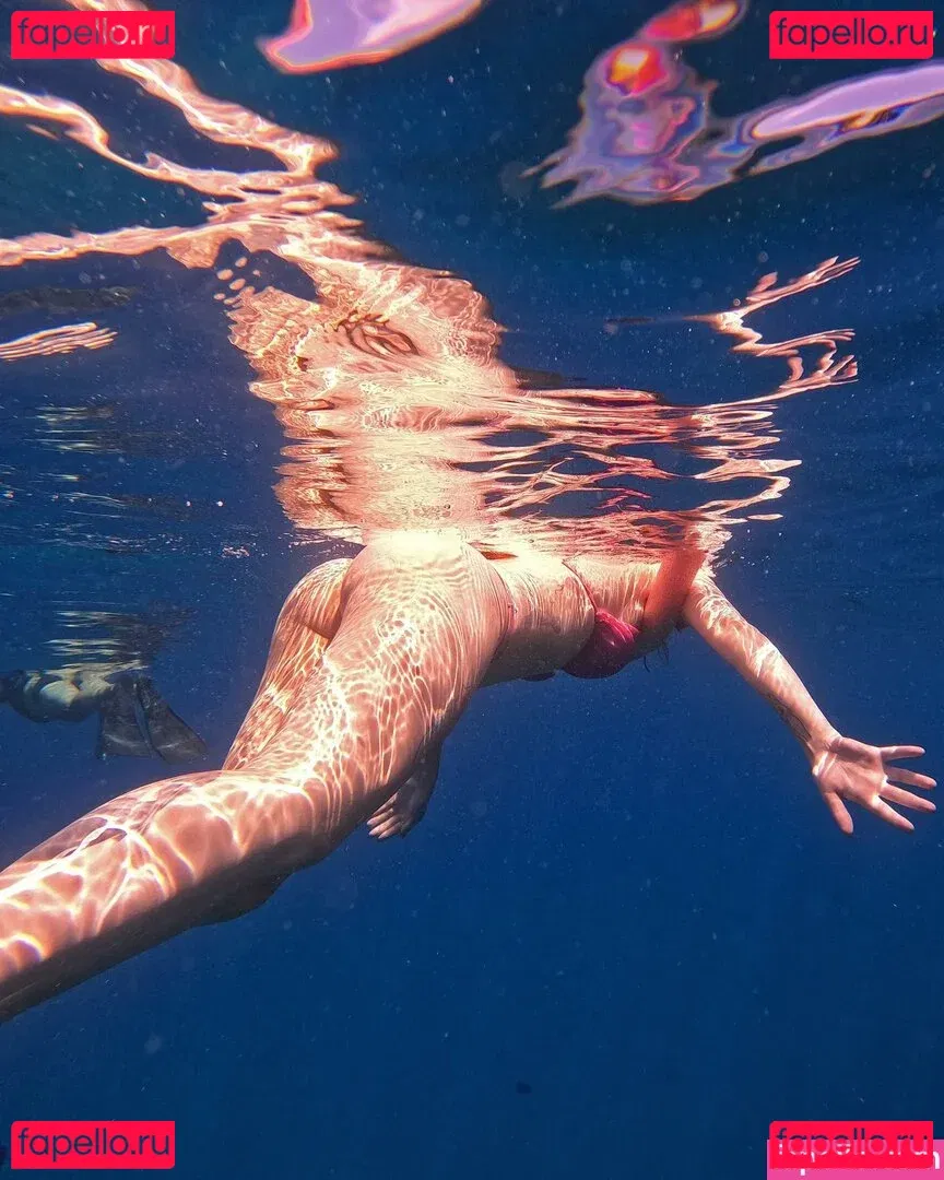 Gabriela Zambrozuski Onlyfans Photo Gallery 