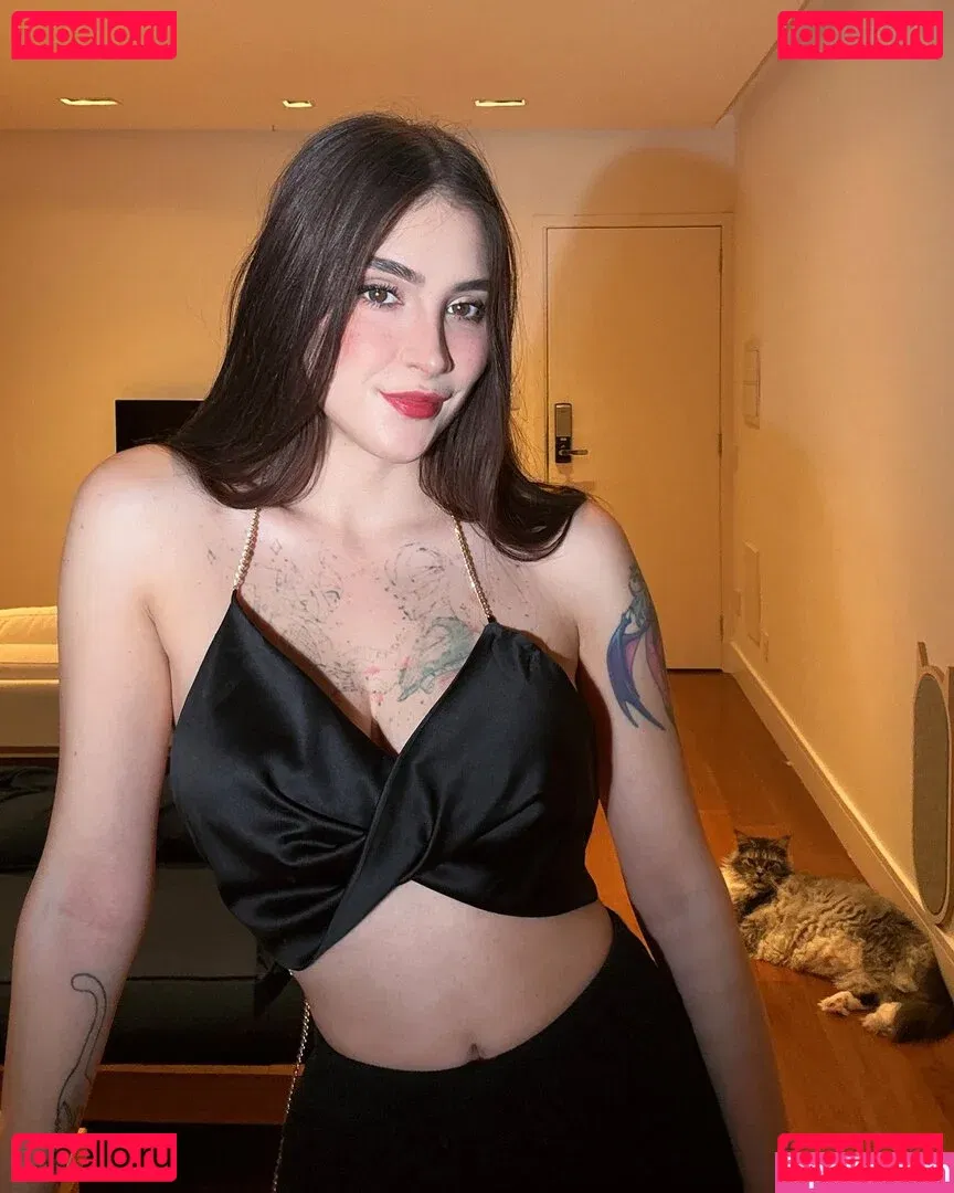 Gabriela Zambrozuski Onlyfans Photo Gallery 