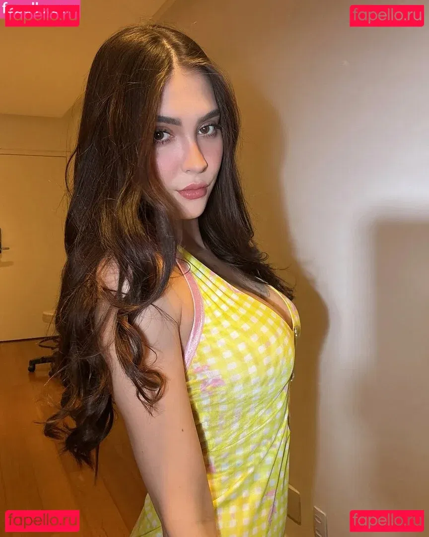 Gabriela Zambrozuski Onlyfans Photo Gallery 