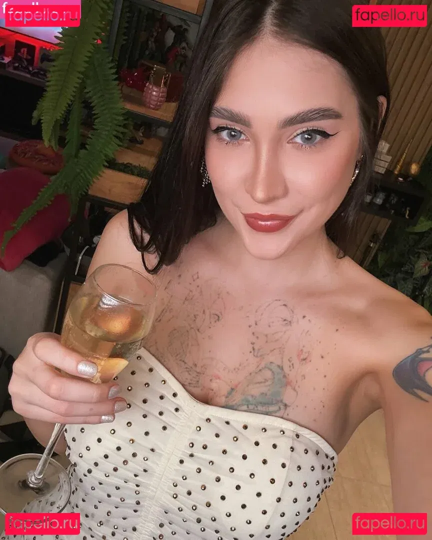 Gabriela Zambrozuski Onlyfans Photo Gallery 