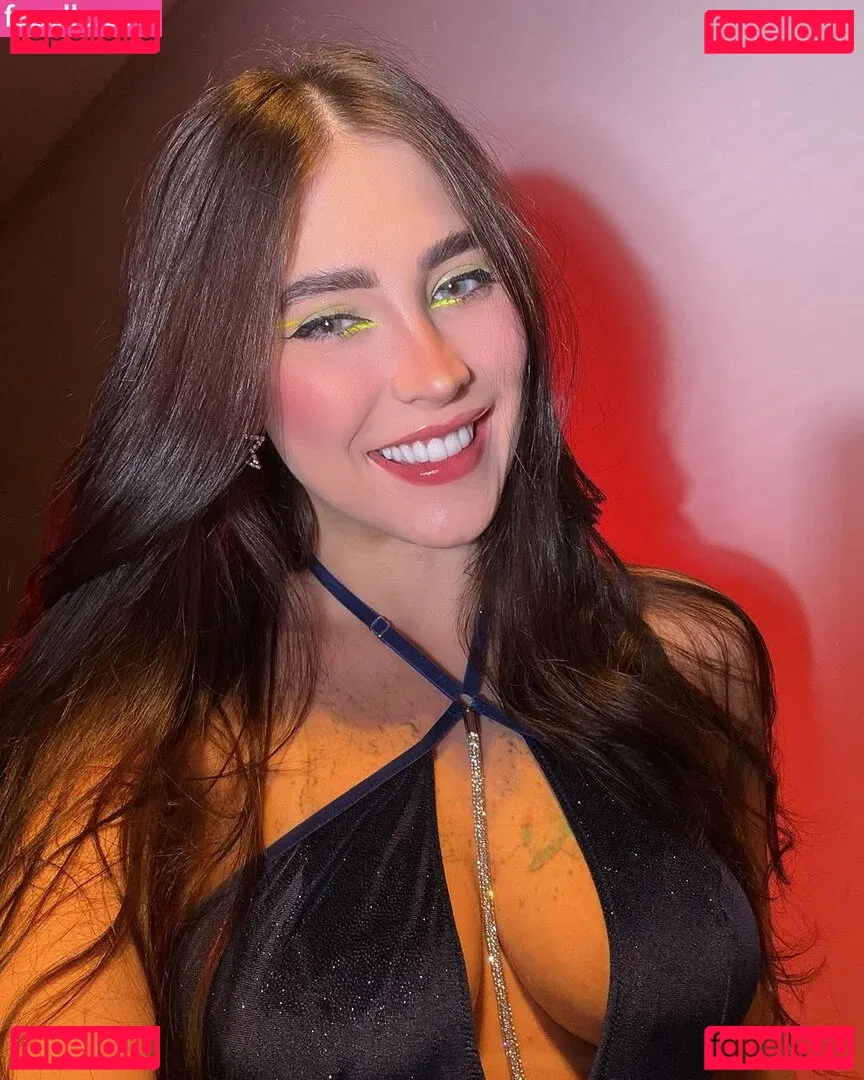 Gabriela Zambrozuski Onlyfans Photo Gallery 