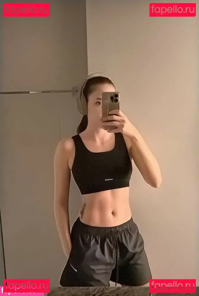 Gabriela Zambrozuski Onlyfans Photo Gallery 