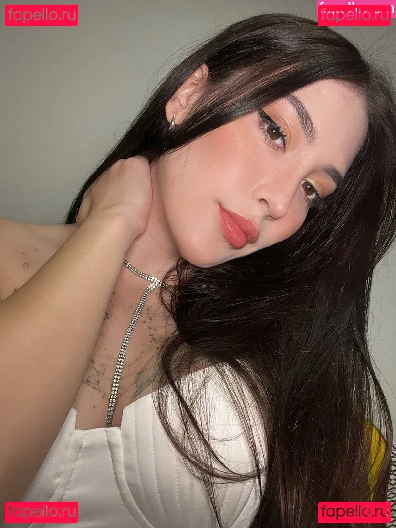 Gabriela Zambrozuski Onlyfans Photo Gallery 