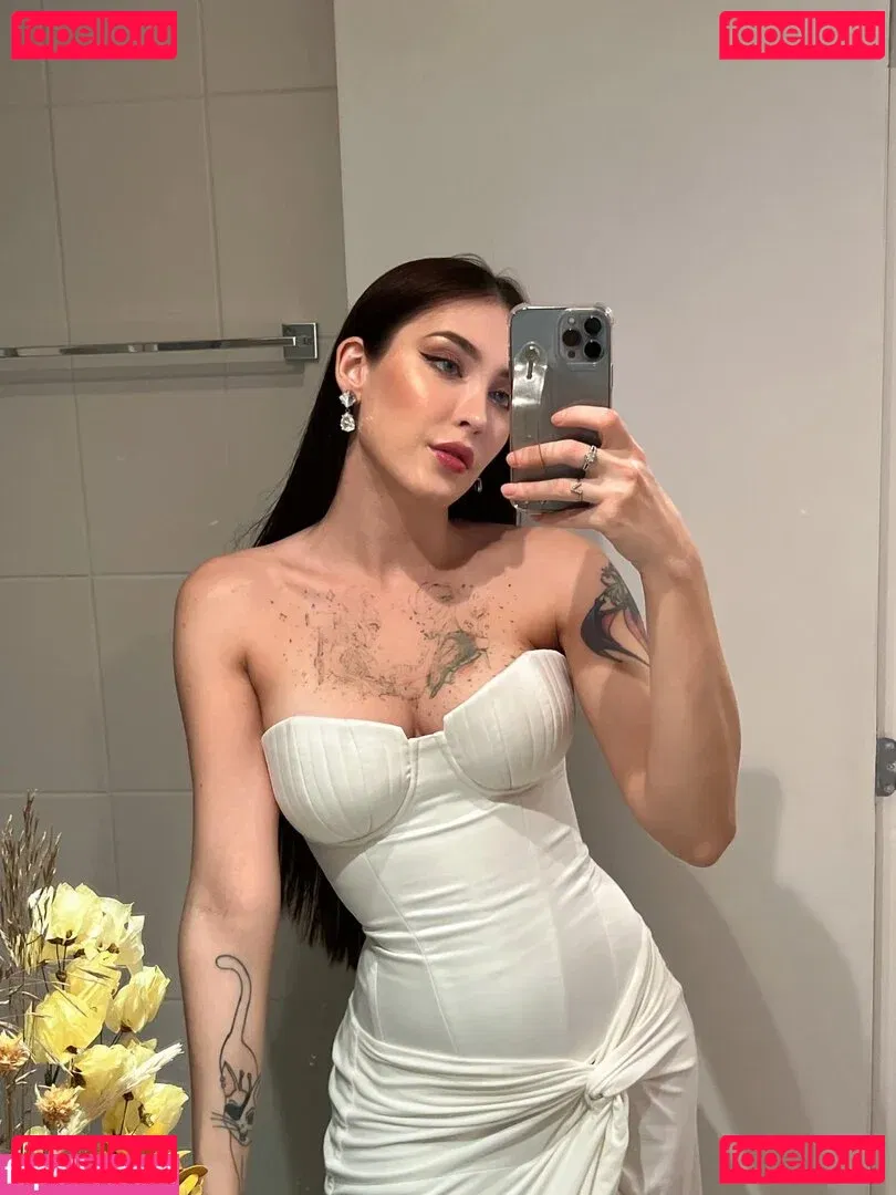 Gabriela Zambrozuski Onlyfans Photo Gallery 