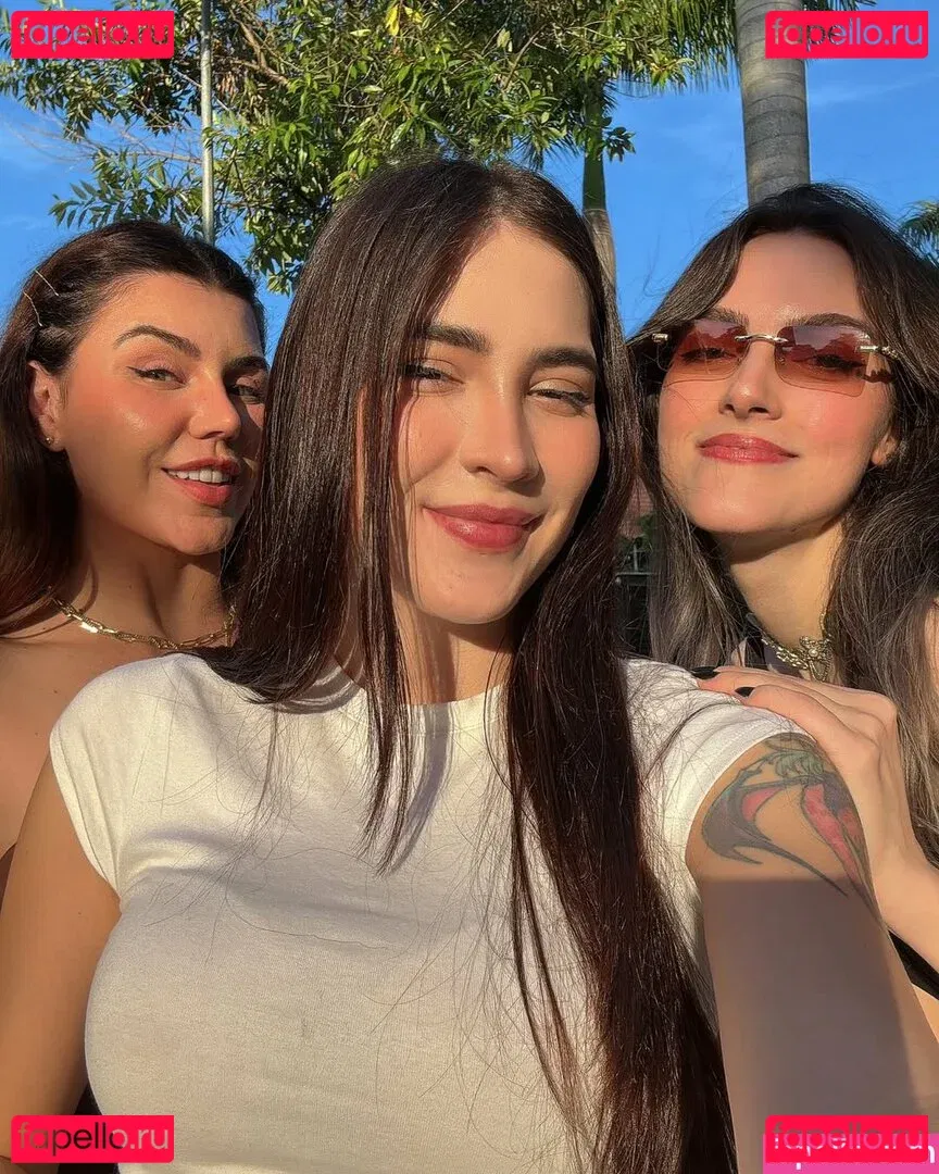 Gabriela Zambrozuski Onlyfans Photo Gallery 