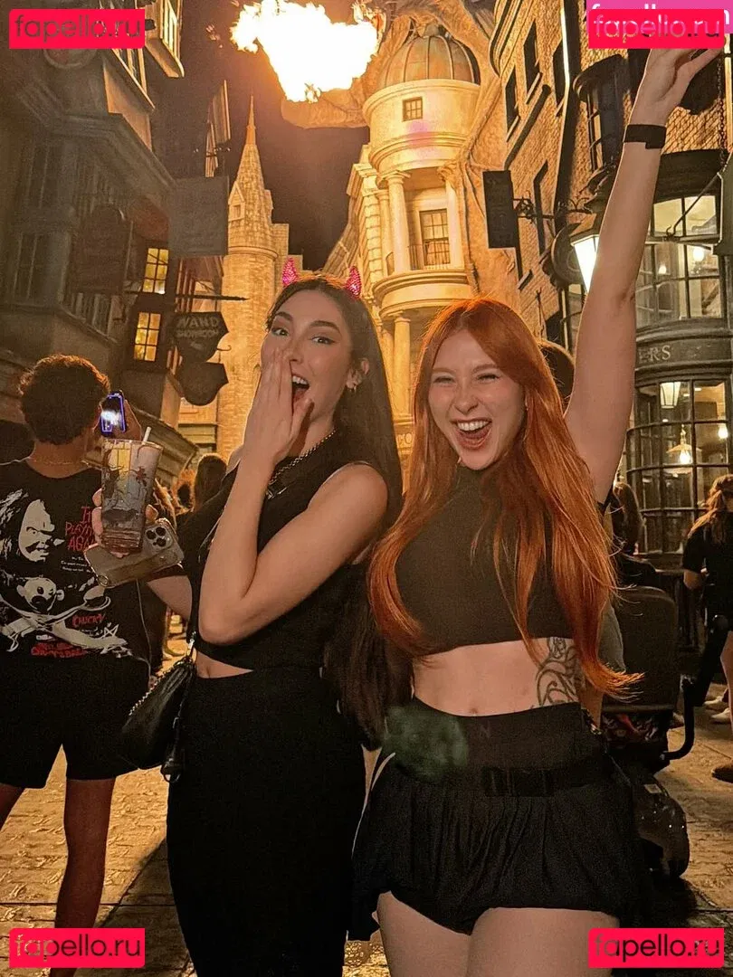 Gabriela Zambrozuski Onlyfans Photo Gallery 