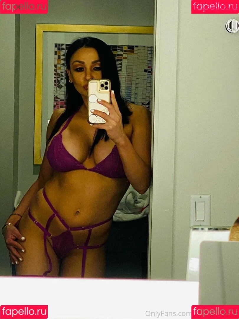 audreybitoni Onlyfans Photo Gallery 