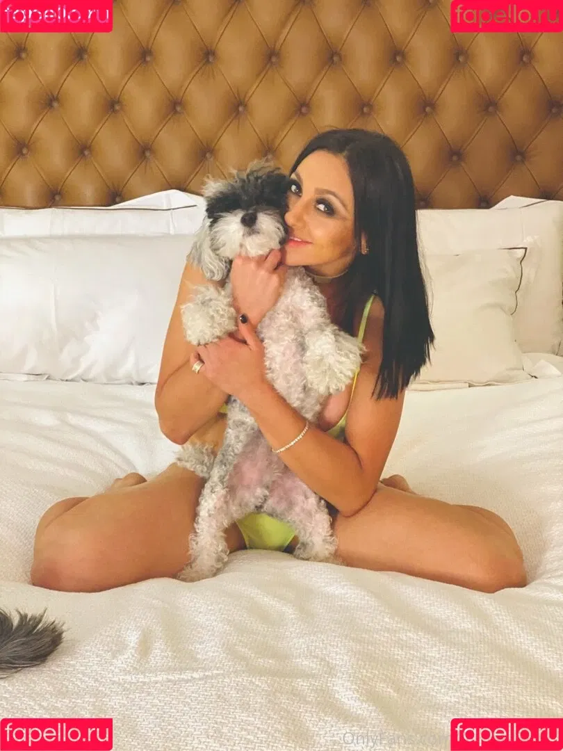 audreybitoni Onlyfans Photo Gallery 