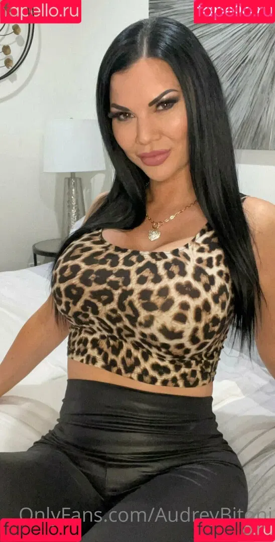audreybitoni Onlyfans Photo Gallery 
