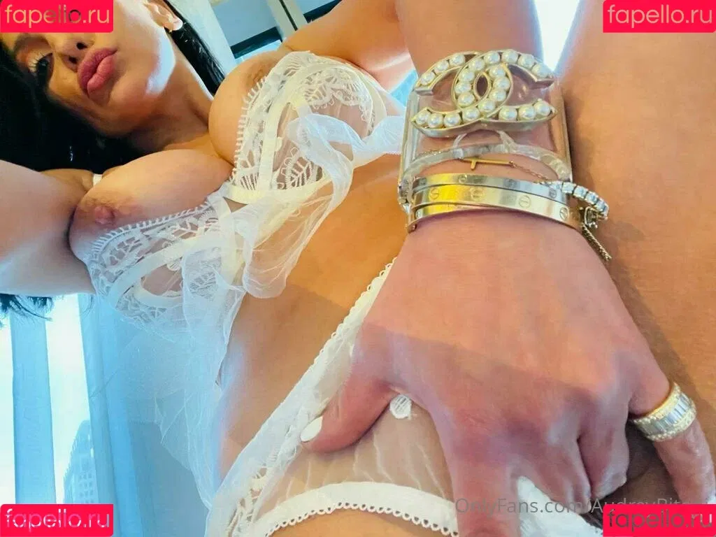 audreybitoni Onlyfans Photo Gallery 