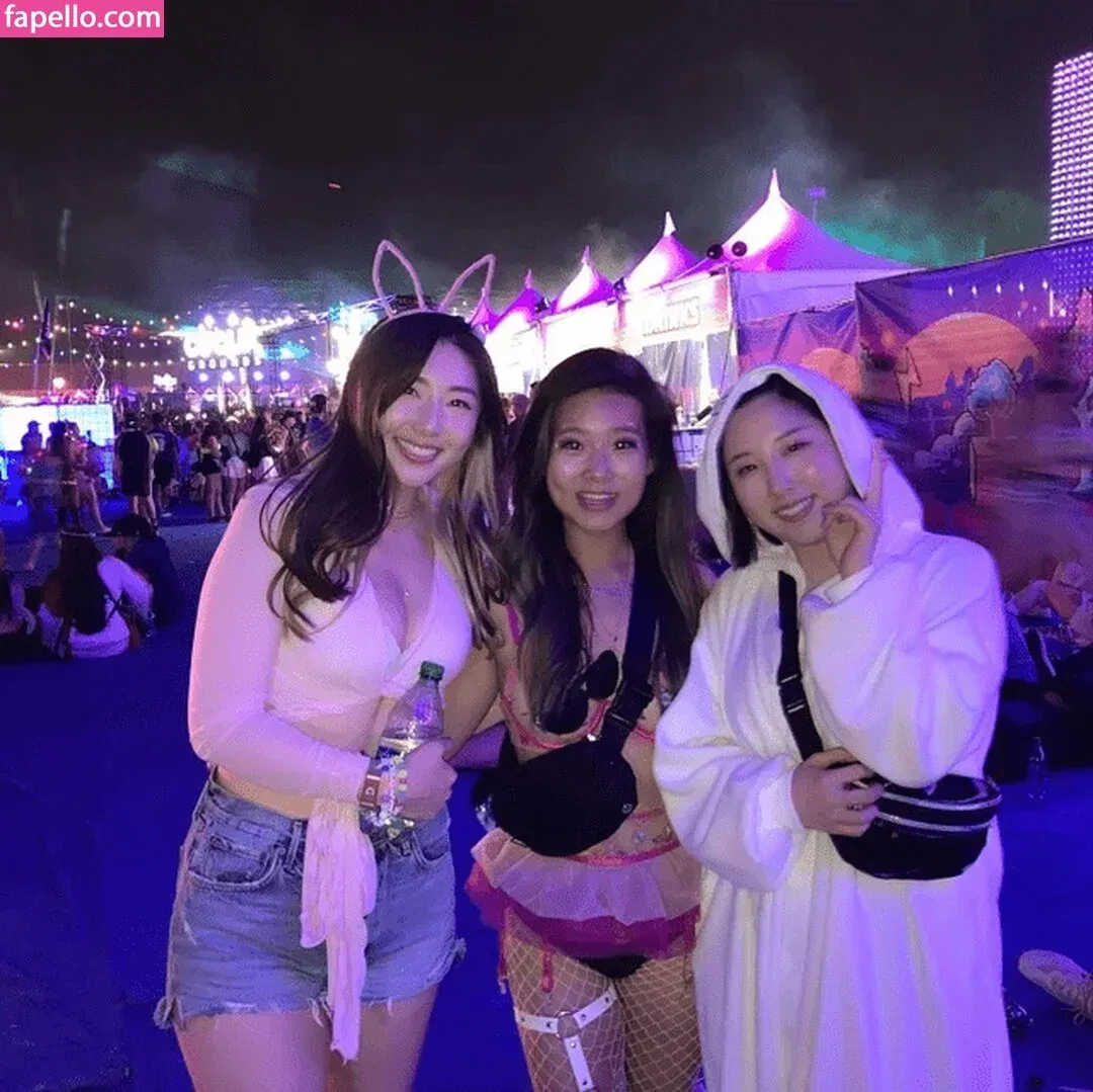 Starsmitten Onlyfans Photo Gallery 