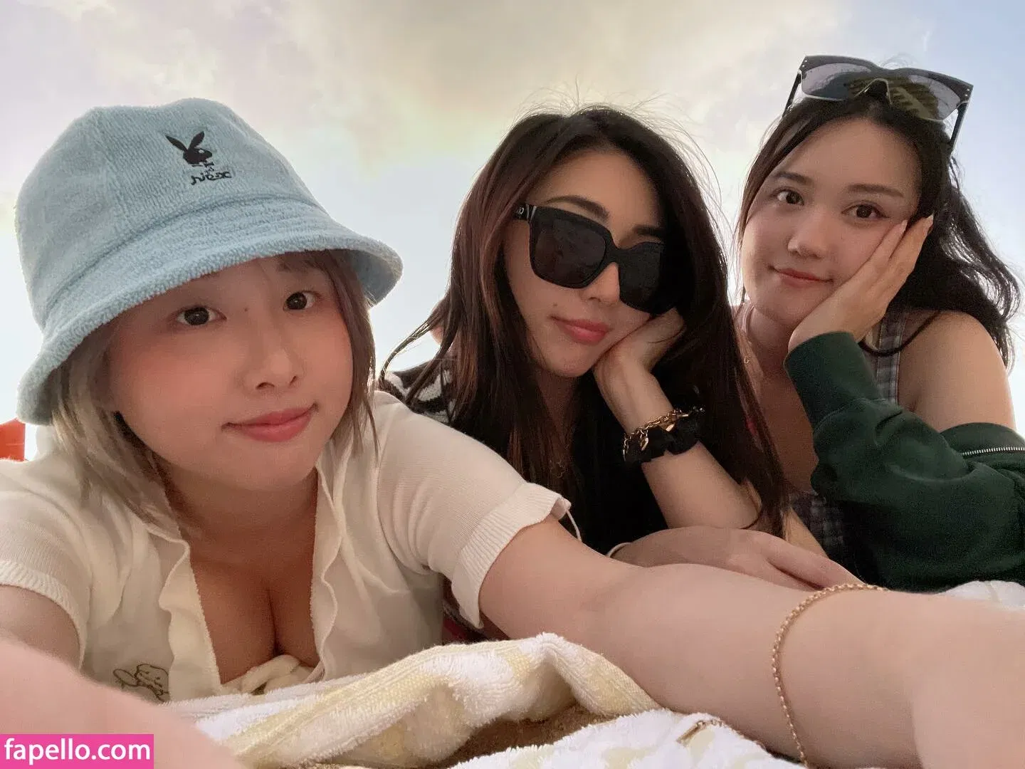 Starsmitten Onlyfans Photo Gallery 