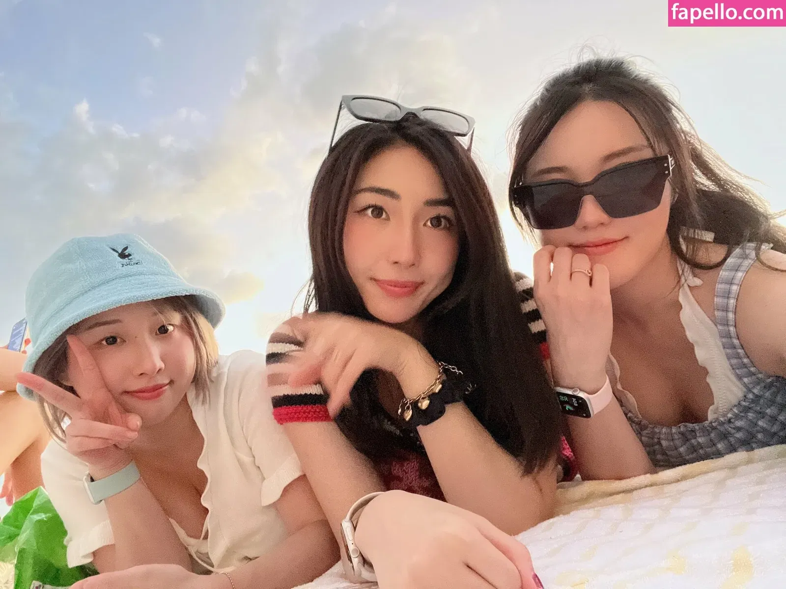 Starsmitten Onlyfans Photo Gallery 