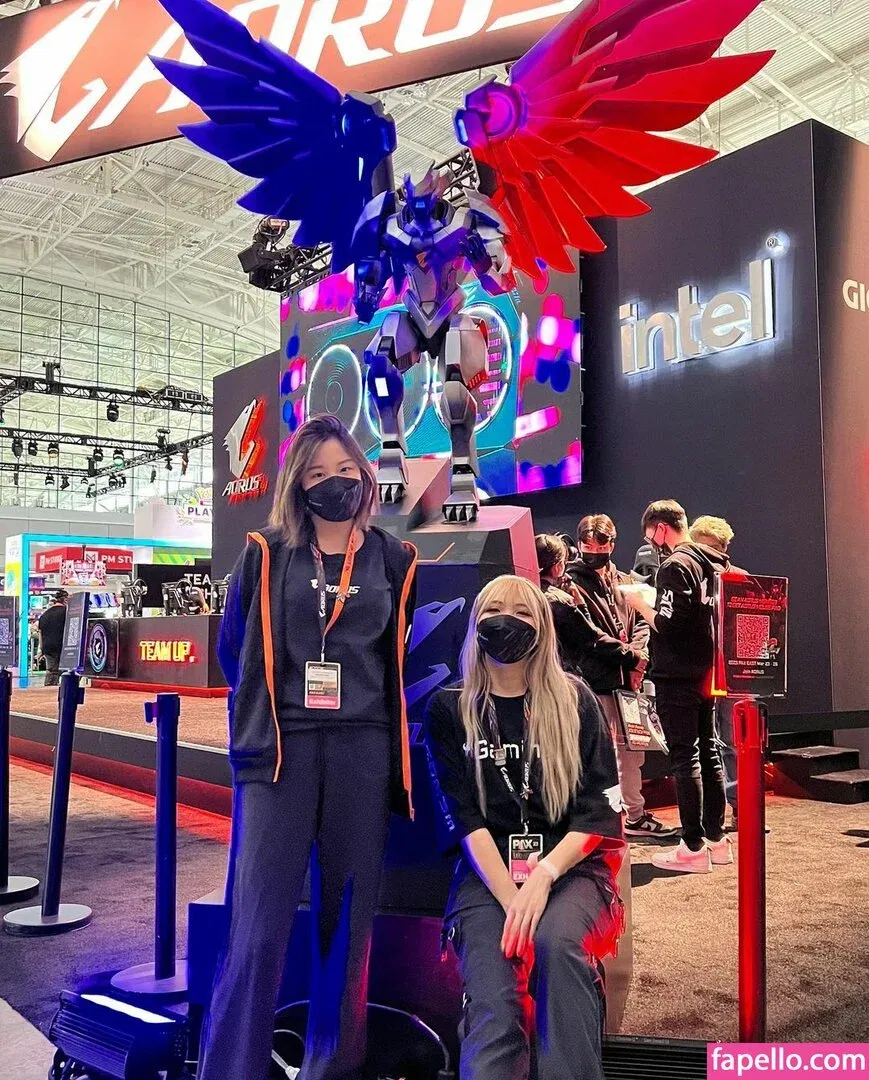 Starsmitten Onlyfans Photo Gallery 