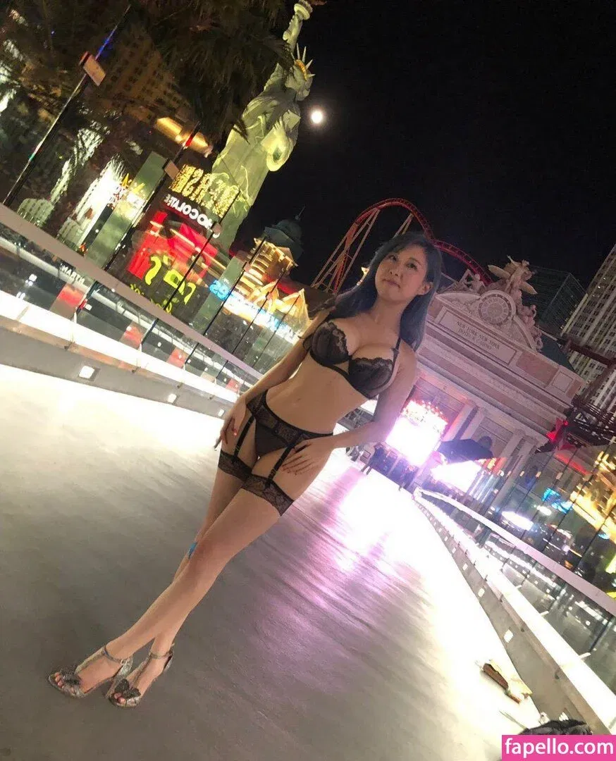 Starsmitten Onlyfans Photo Gallery 