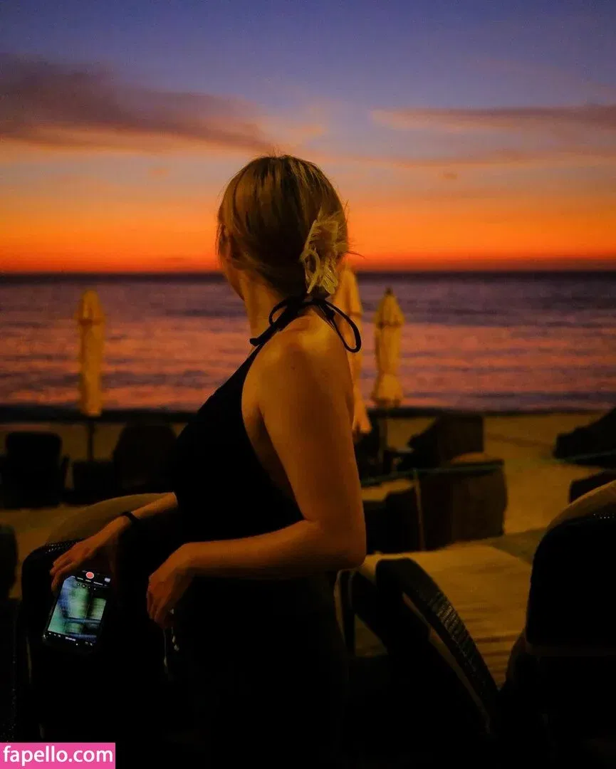 Starsmitten Onlyfans Photo Gallery 