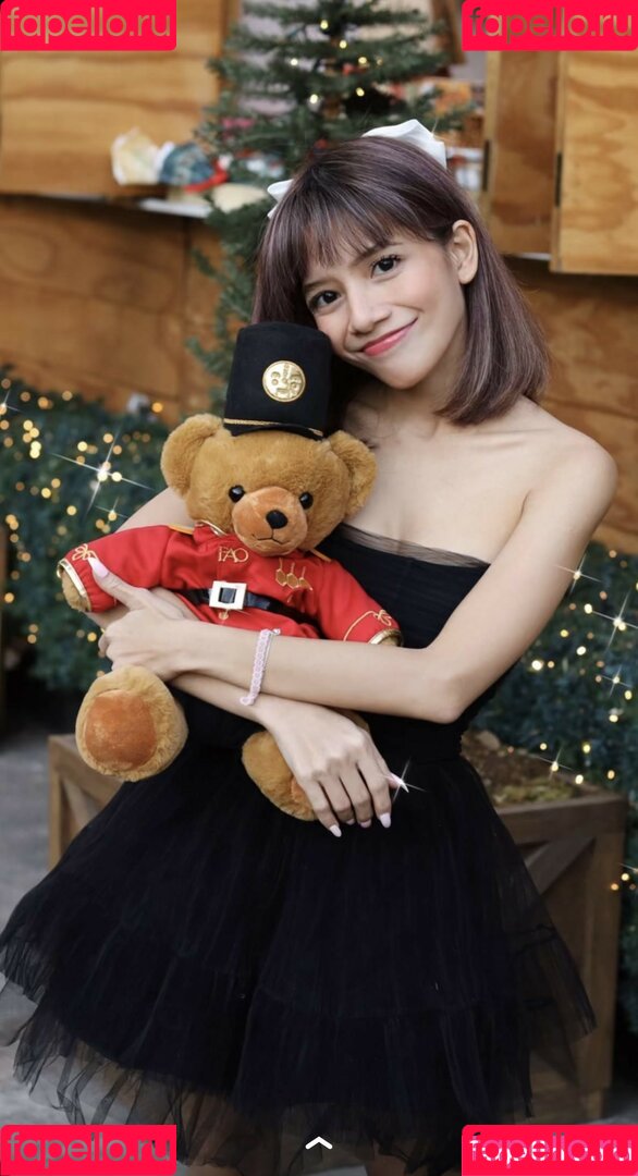 Eevee Enara Onlyfans Photo Gallery 