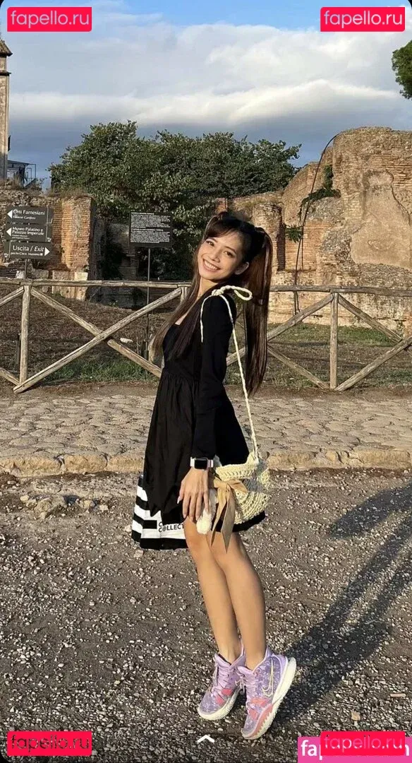 Eevee Enara Onlyfans Photo Gallery 