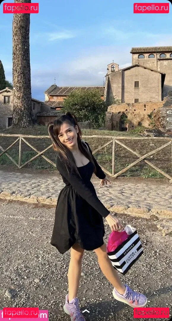 Eevee Enara Onlyfans Photo Gallery 