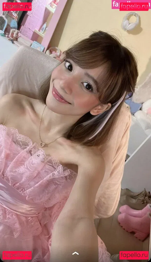 Eevee Enara Onlyfans Photo Gallery 