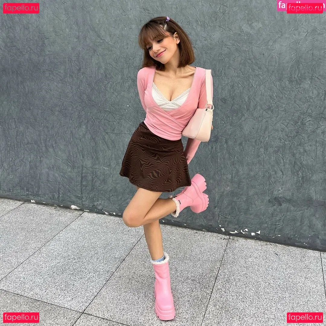 Eevee Enara Onlyfans Photo Gallery 