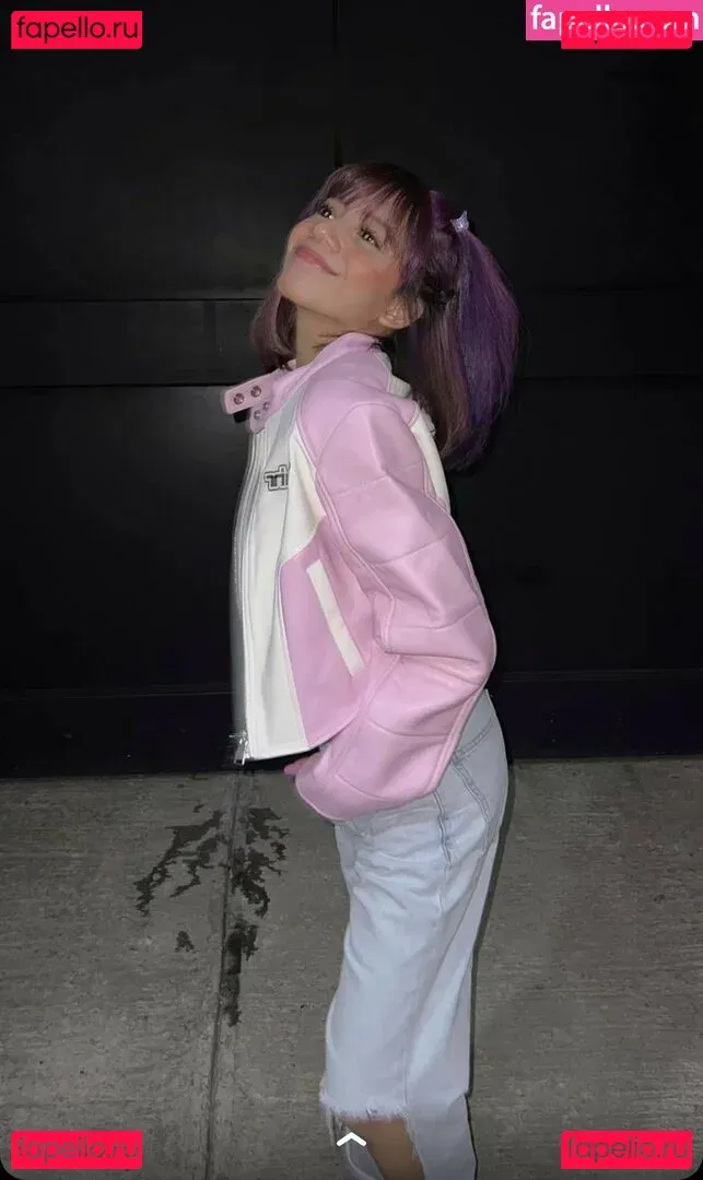 Eevee Enara Onlyfans Photo Gallery 