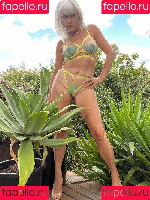 Sexting Grandma Onlyfans Photo Gallery 