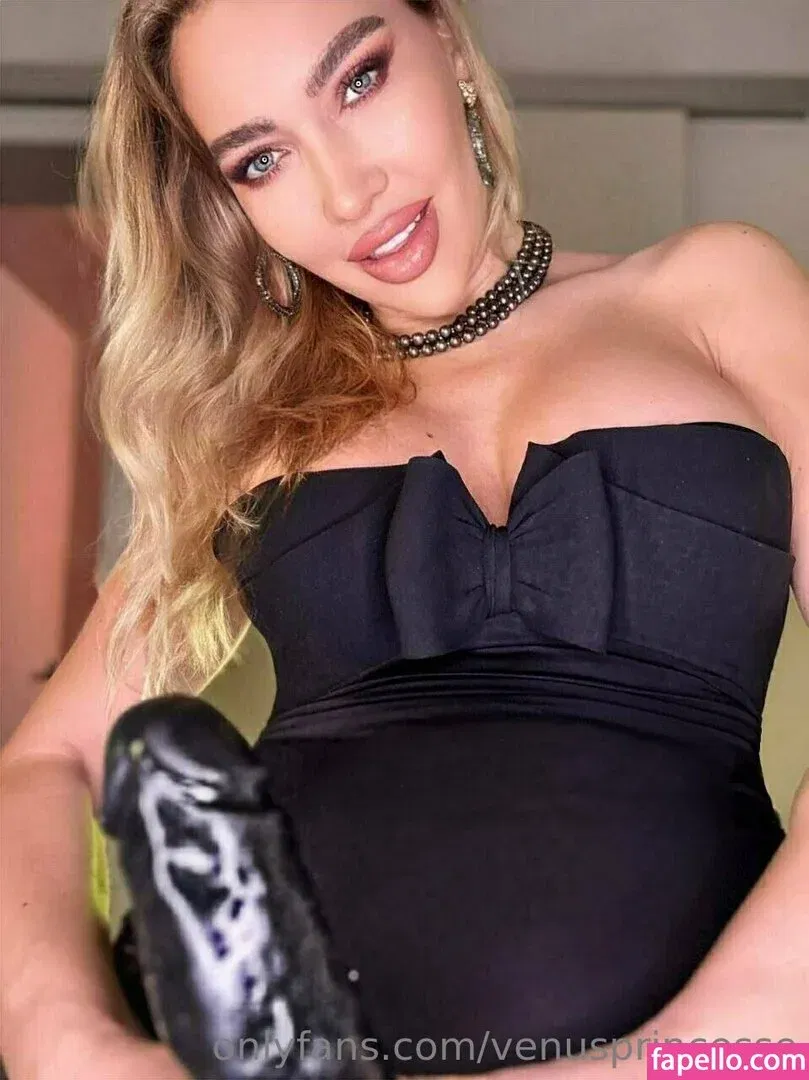 Venus Onlyfans Photo Gallery 