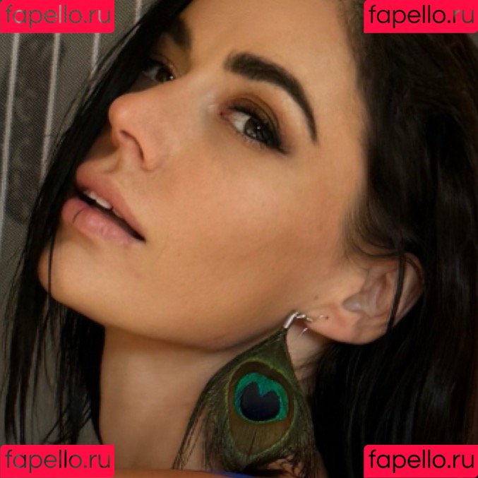 Venus Onlyfans Photo Gallery 