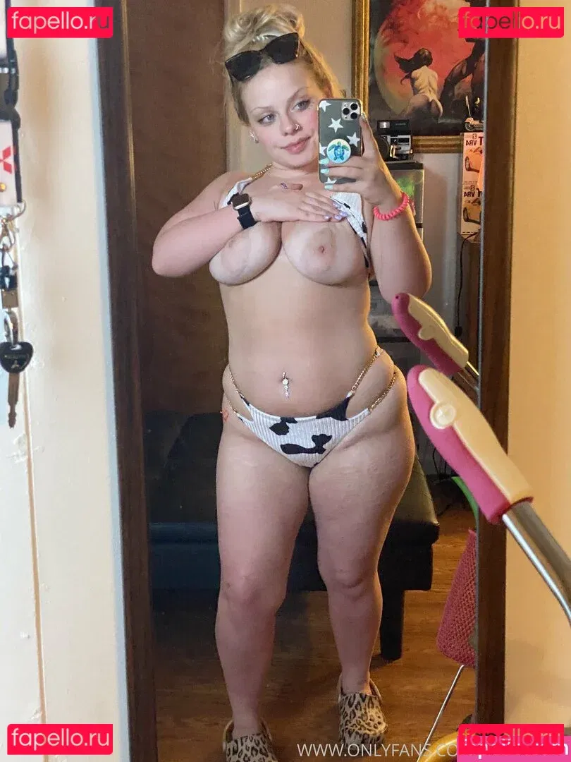 sototally Onlyfans Photo Gallery 