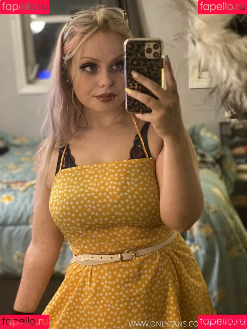 sototally Onlyfans Photo Gallery 