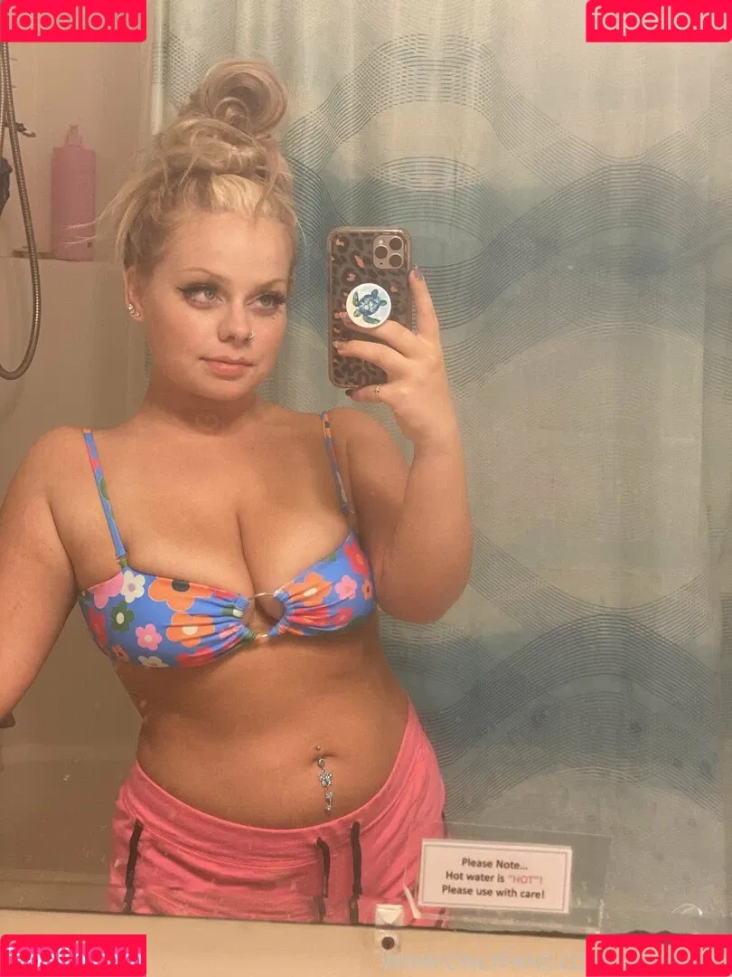 sototally Onlyfans Photo Gallery 