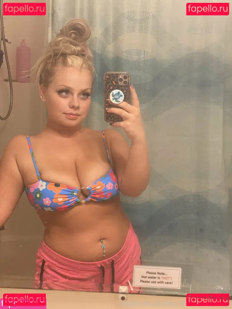 sototally Onlyfans Photo Gallery 