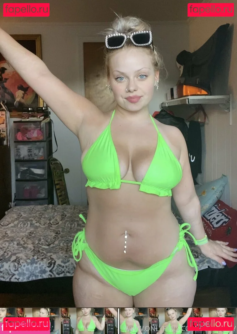 sototally Onlyfans Photo Gallery 