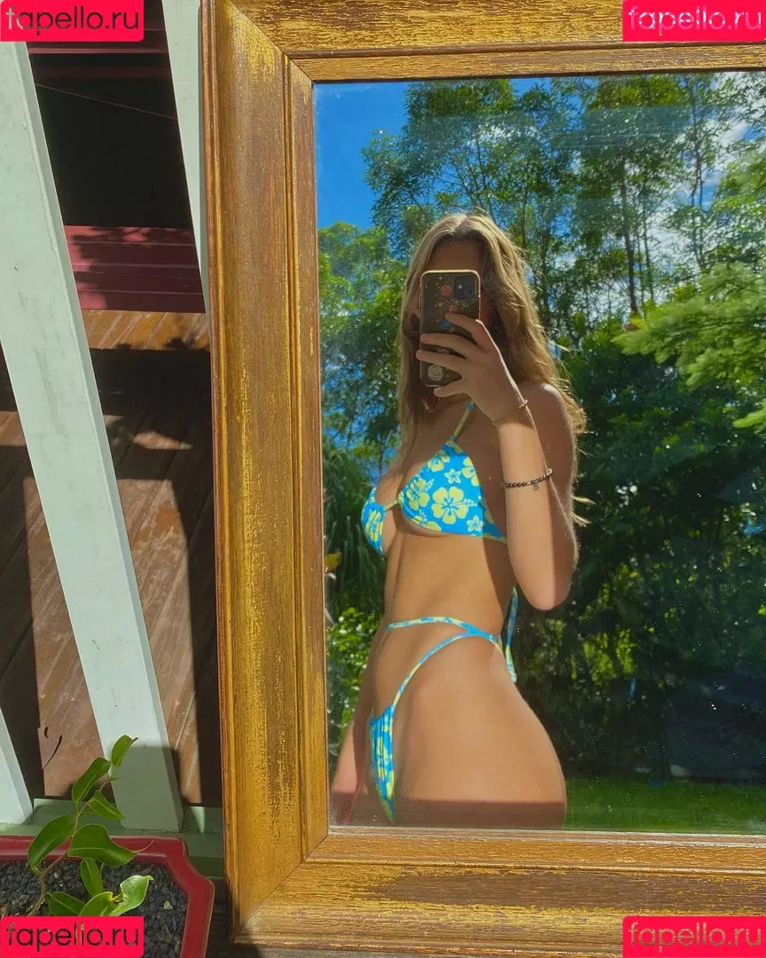 Emily Feld Onlyfans Photo Gallery 