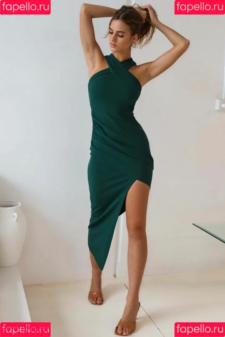 Emily Feld Onlyfans Photo Gallery 