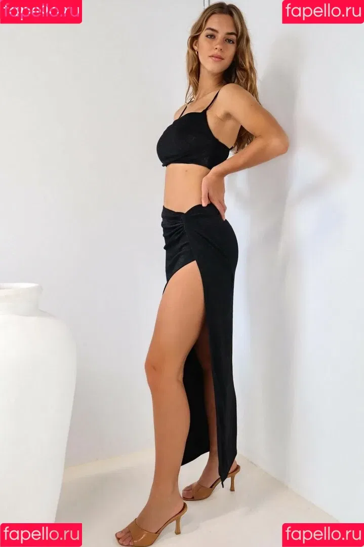 Emily Feld Onlyfans Photo Gallery 