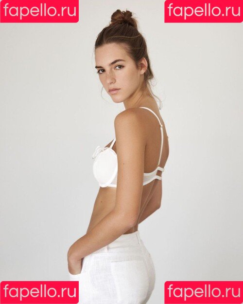 Emily Feld Onlyfans Photo Gallery 