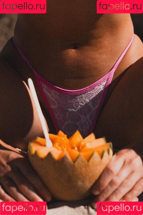 Emily Feld Onlyfans Photo Gallery 