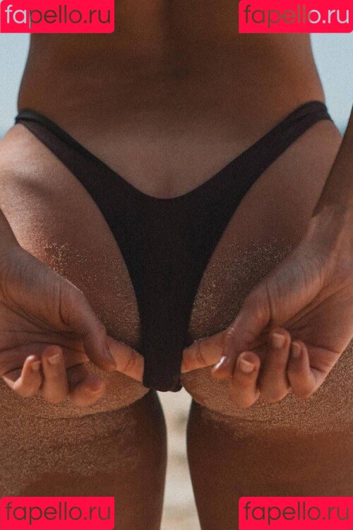 Emily Feld Onlyfans Photo Gallery 