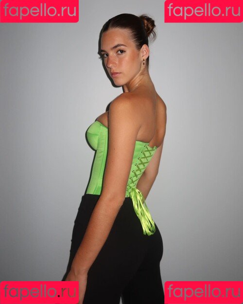 Emily Feld Onlyfans Photo Gallery 