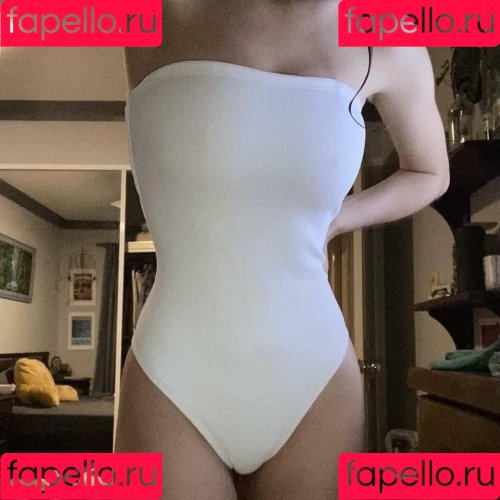 Emily Feld Onlyfans Photo Gallery 