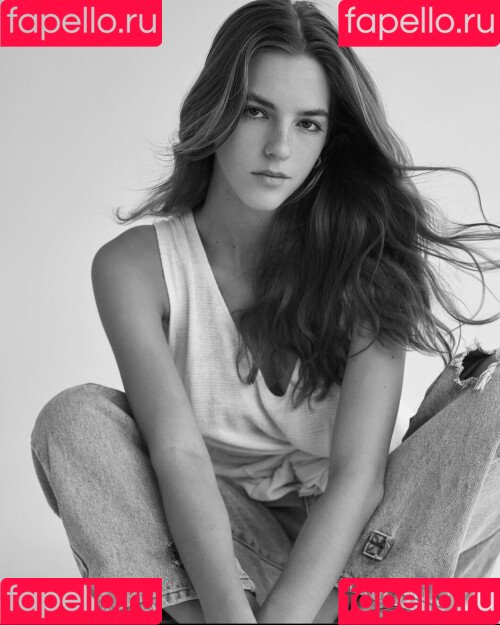 Emily Feld Onlyfans Photo Gallery 