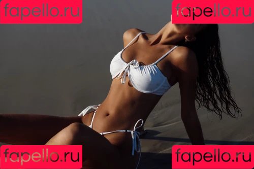 Emily Feld Onlyfans Photo Gallery 