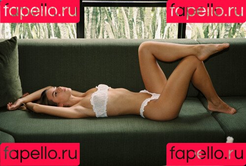 Emily Feld Onlyfans Photo Gallery 